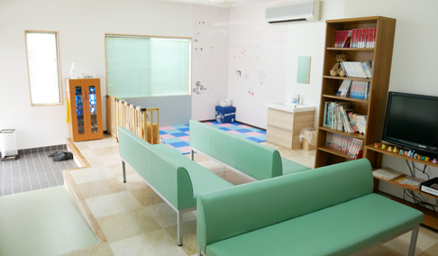 河内郡上三川・二階堂歯科医院・待合室